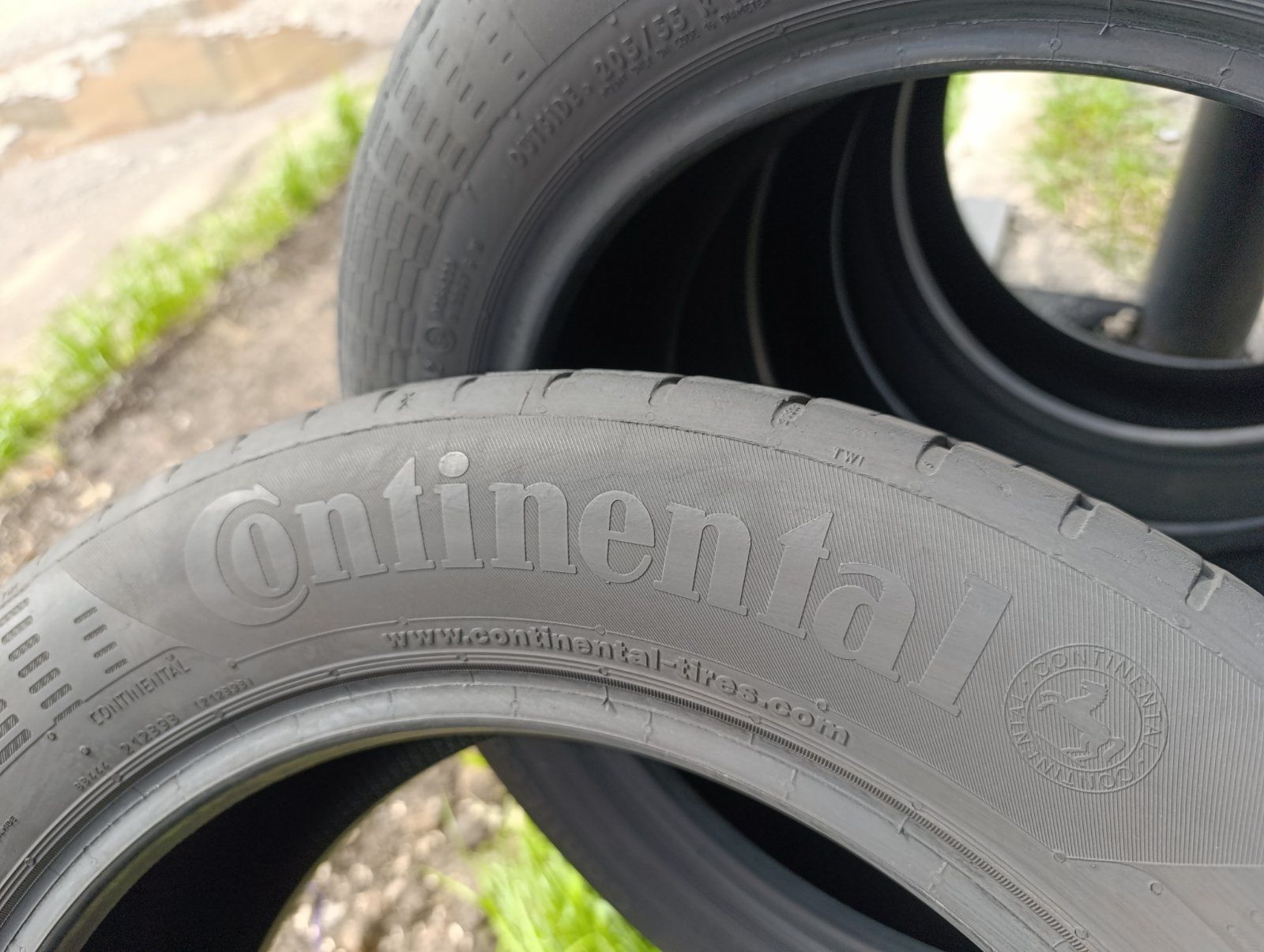 Комплект літніх шин Continental 205/55 R16