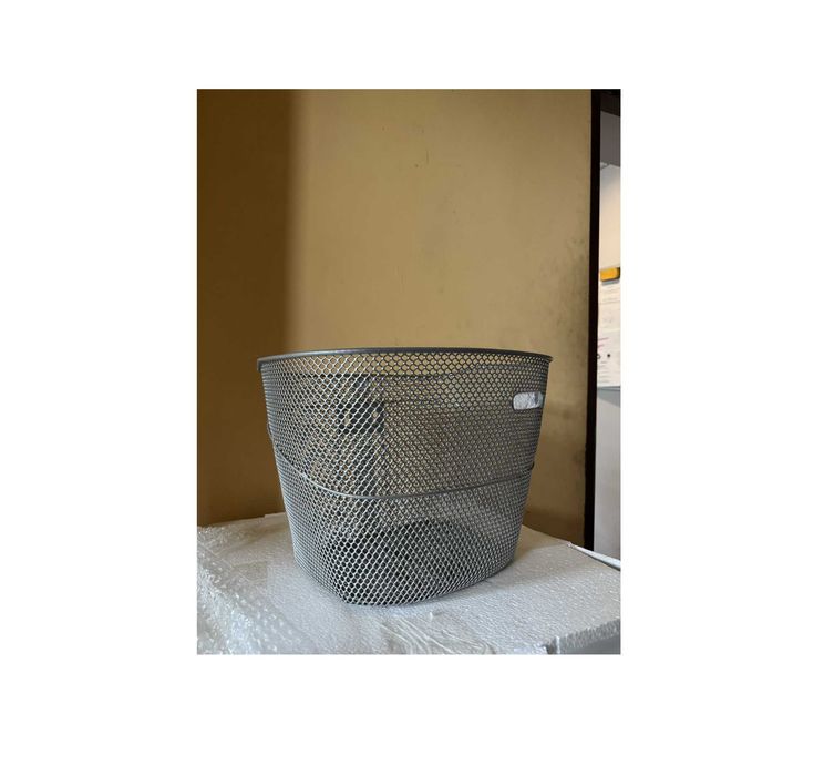 Metalowy koszyk na rower srebrny PRZECENA - DUŻE ILOŚCI