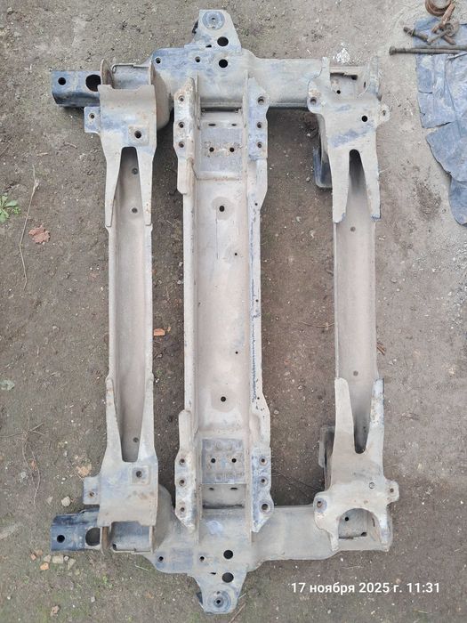 Підрамник(подрамник,рычяги) VW Крафтер