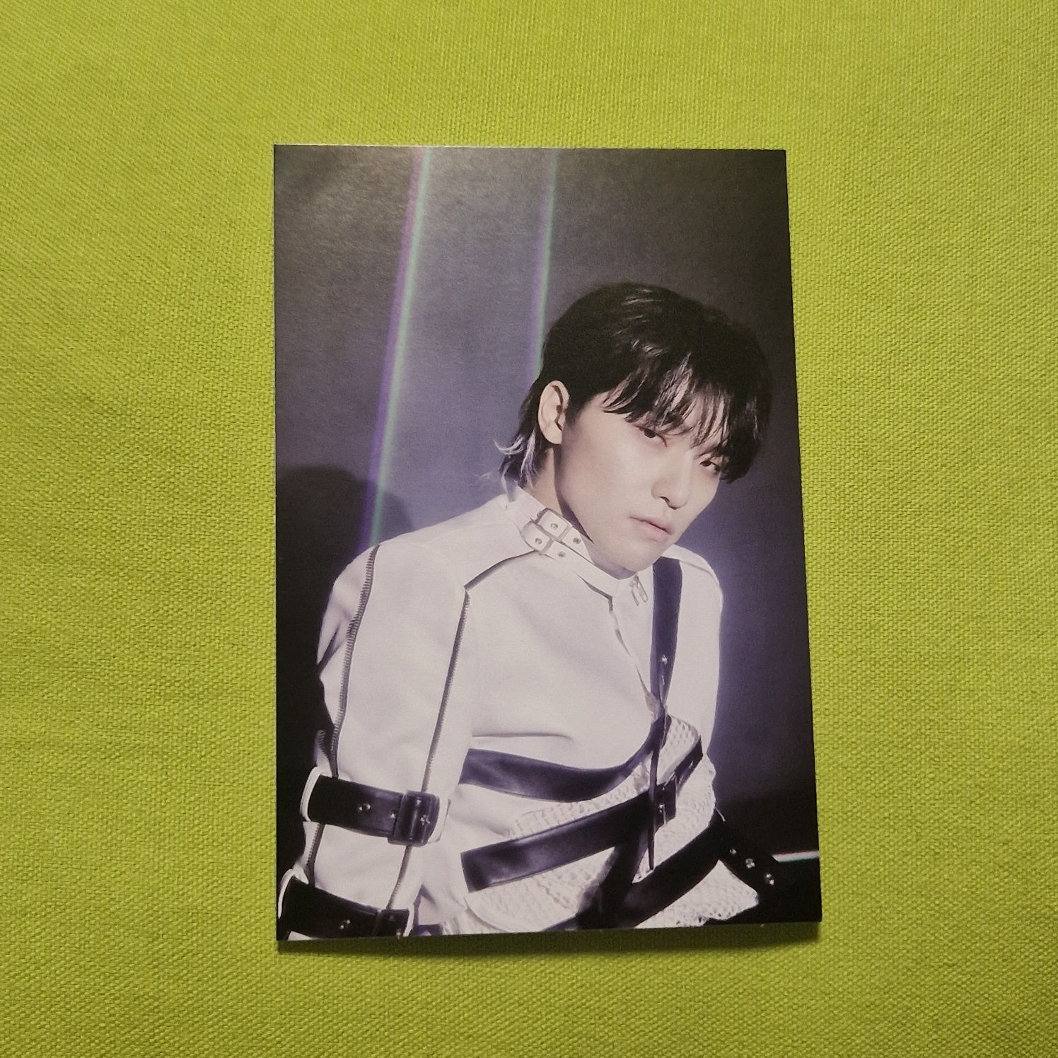Postcard Dino Seventeen z albumu Face The Sun