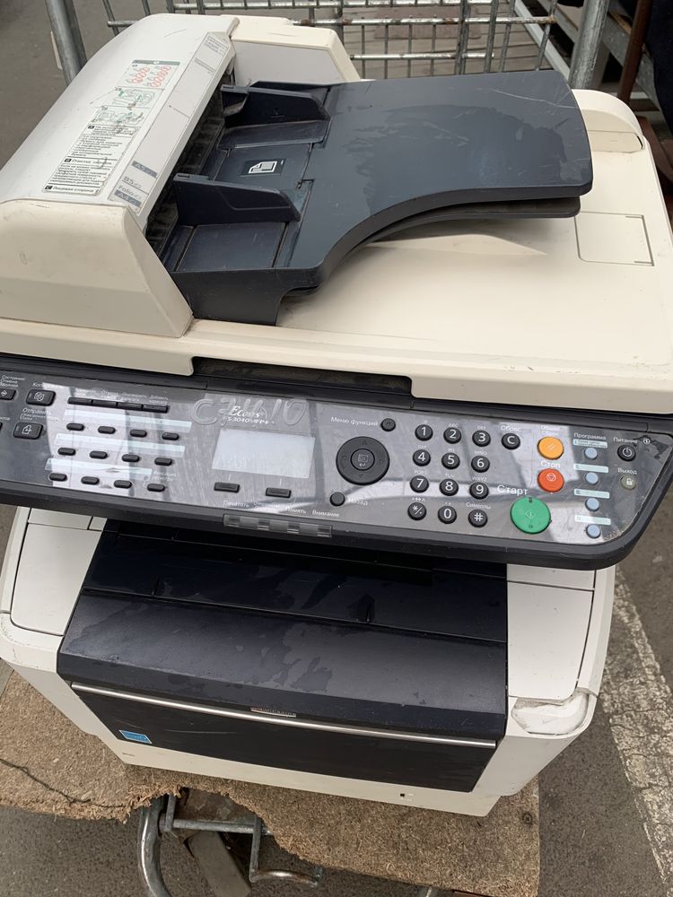 Прінтер лазерний Kyocera FC 3040MFP на запчастини