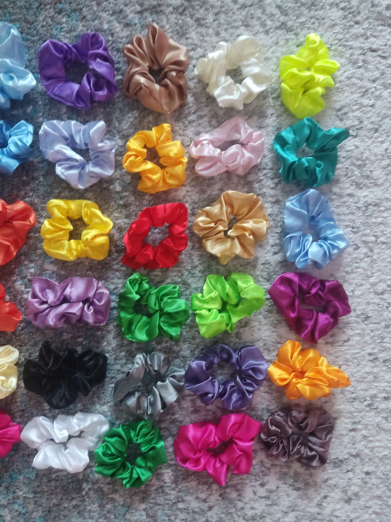 Nowa gumka do włosów scrunchie satynowa scrunchies akcesoria gumki