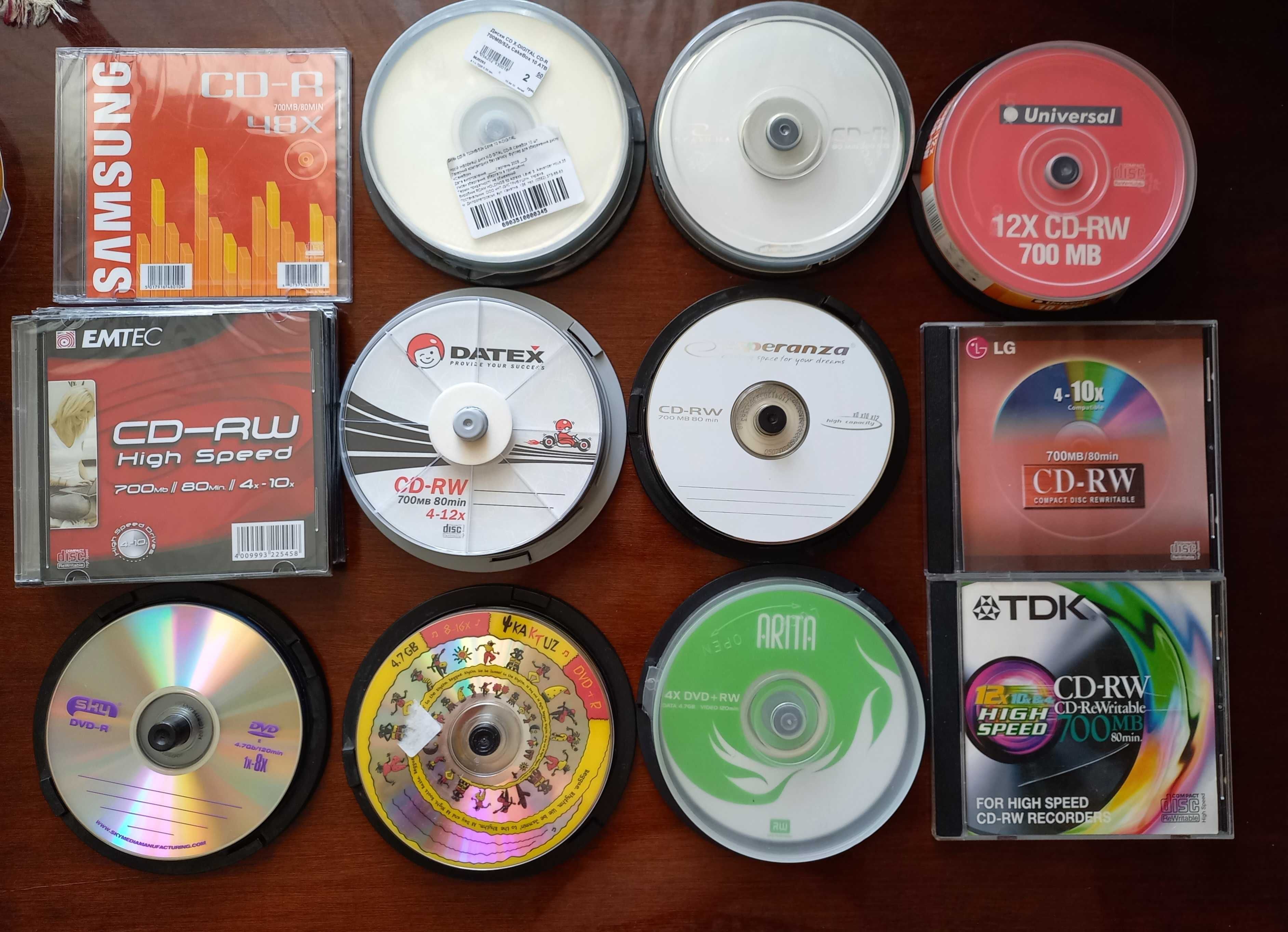DVDпривод LenovoGT33N, жесткий диск Barracuda1Тб,дискиCD-R,RW,DVD-R,RW