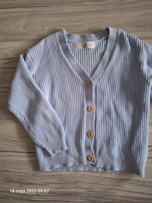 Sweterek dziewczęcy  H&M  122/128