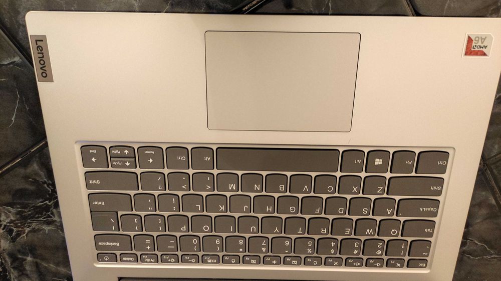 Lenovo IdeaPad Slim 1 14AST-05 - stan idealny