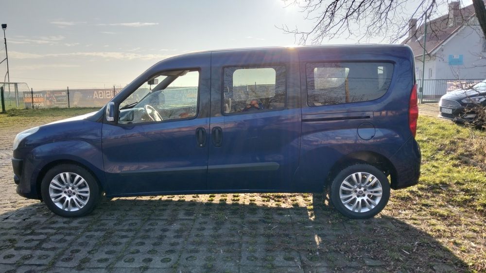 Doblo 2.0 135PS Climatronic Tempomat wersja Maxi