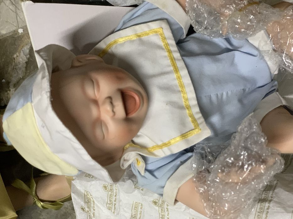 Lalka porcelanowa 38