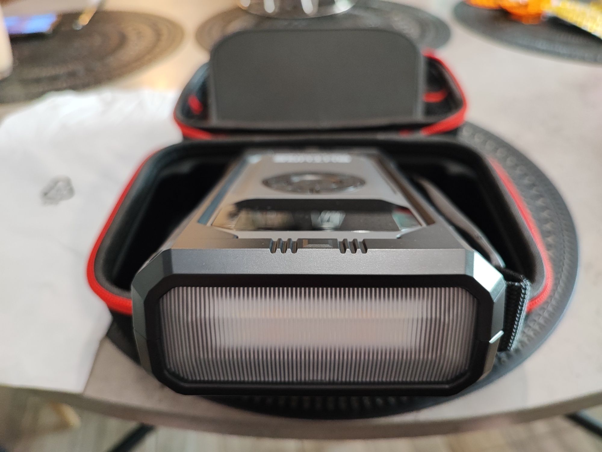 Potężny Jump Starter/power bank z rozruchem 4000A kompresor 150 PSI