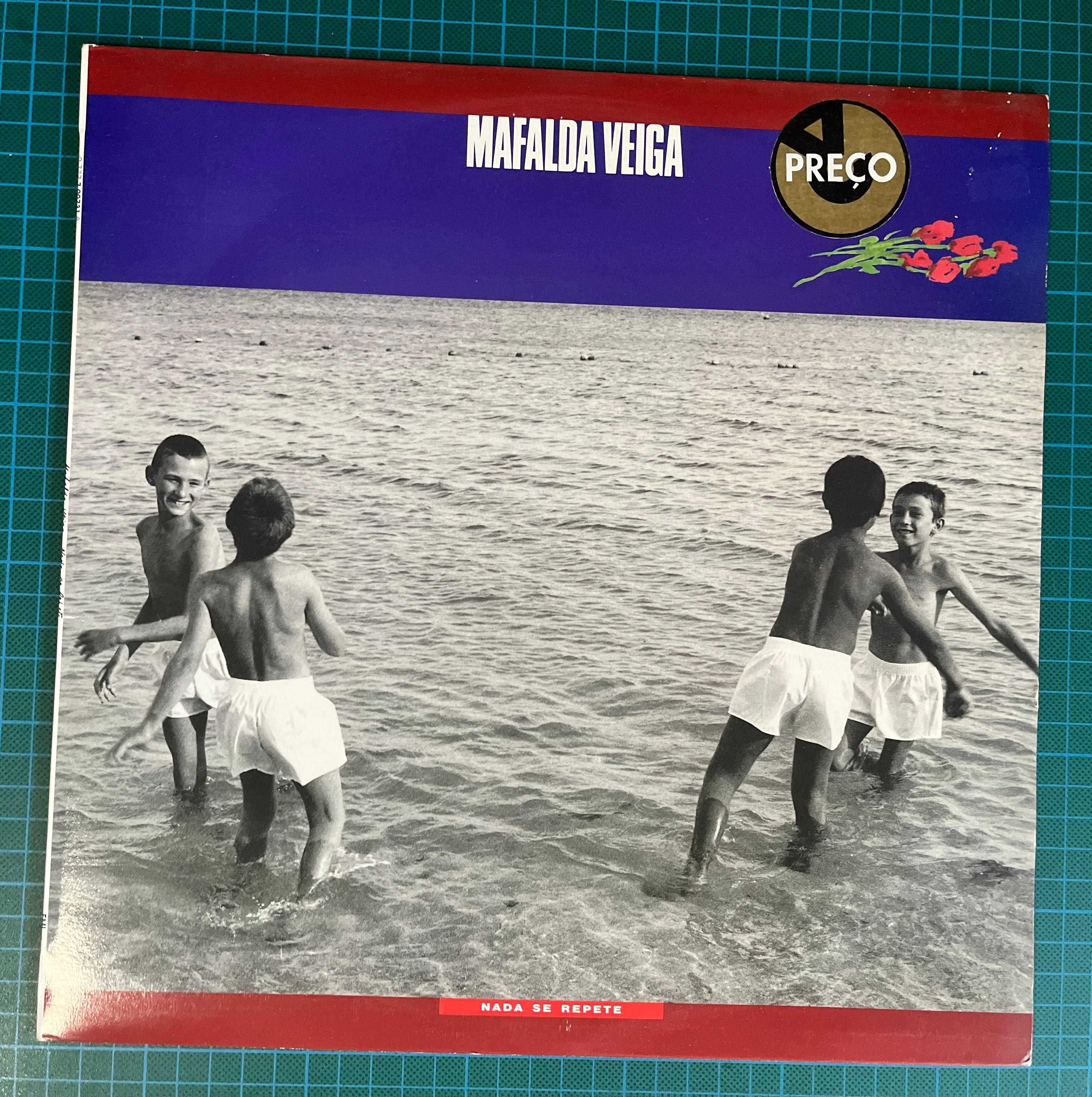 Lote de 4 Vinis LP – Amália Rodrigues, Mafalda Veiga & Simone