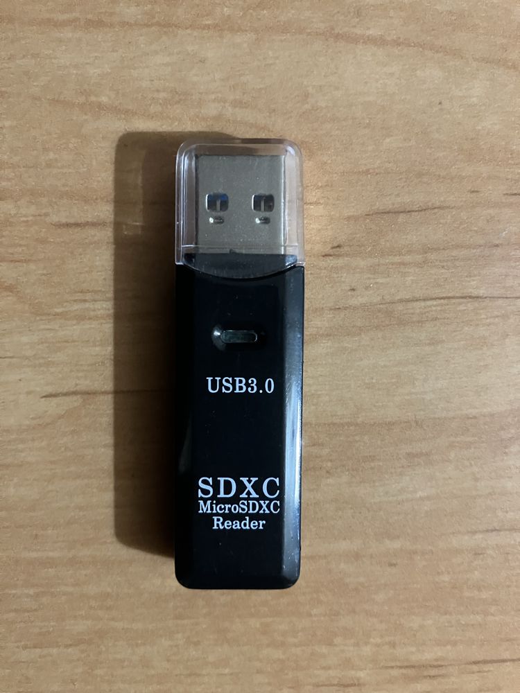 Leitor de Cartões SD e Micro SD