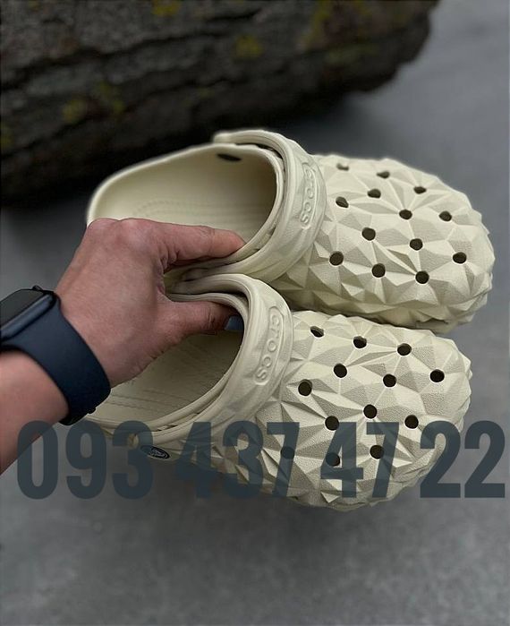 Крокси Сабо Унісекс Crocs Classic Geometric Crocs Classic Geometric