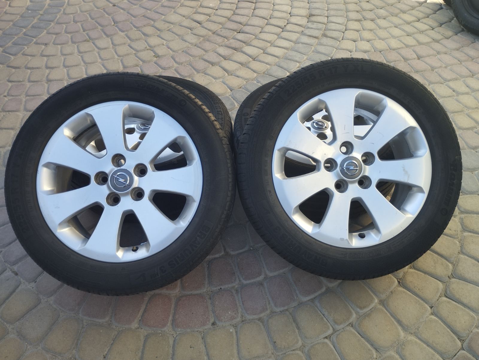 Продам літні шини R16/215/55