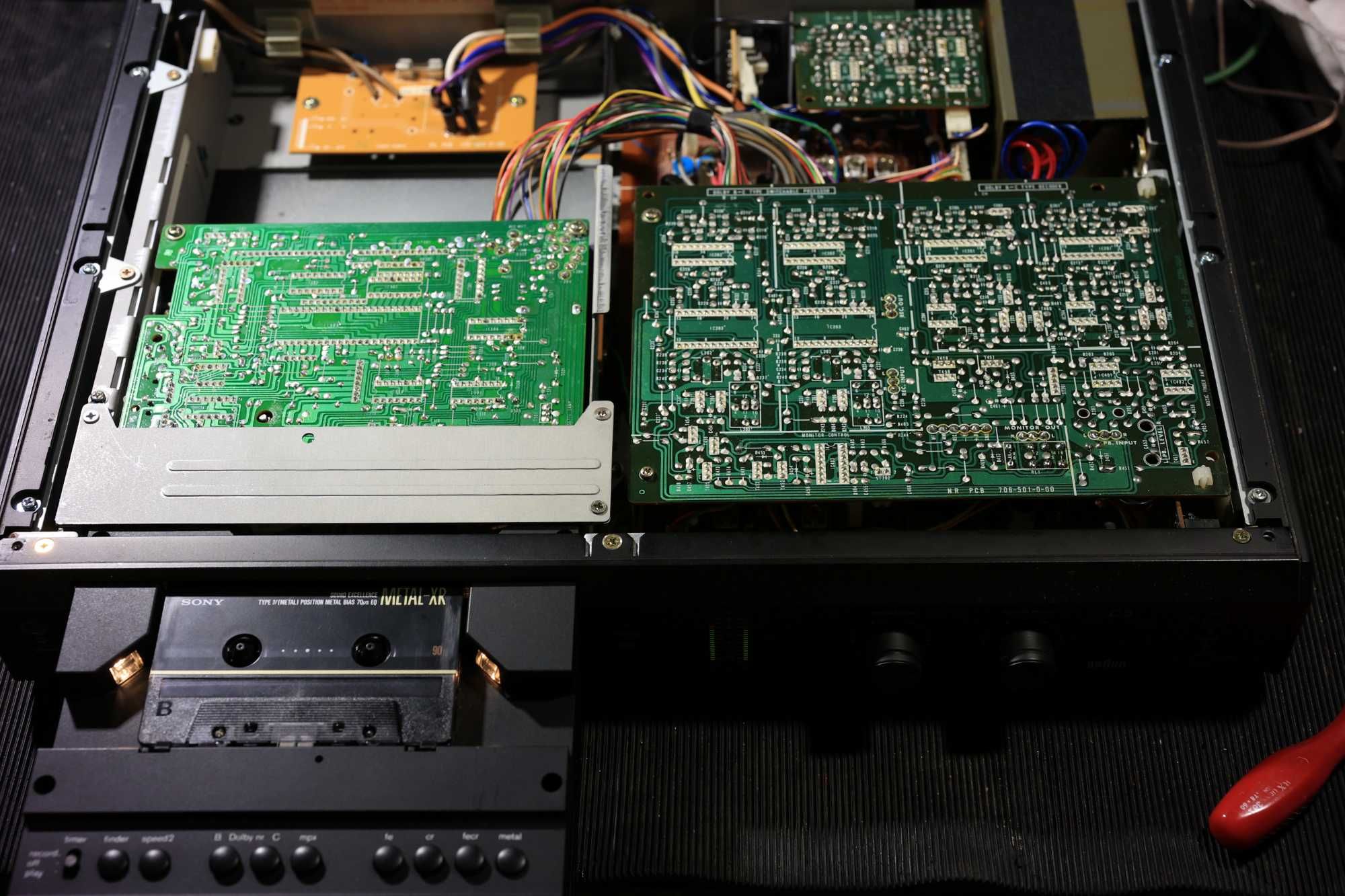 Sprzęt po likwidacji serwisu Braun C3 magnetofon
