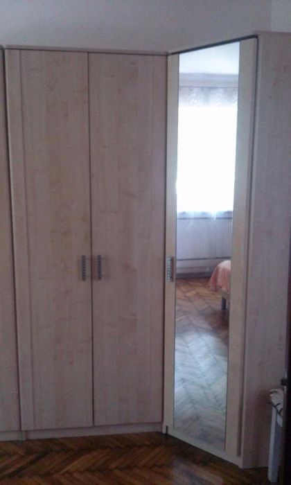 Продам спальню.Майже нова.