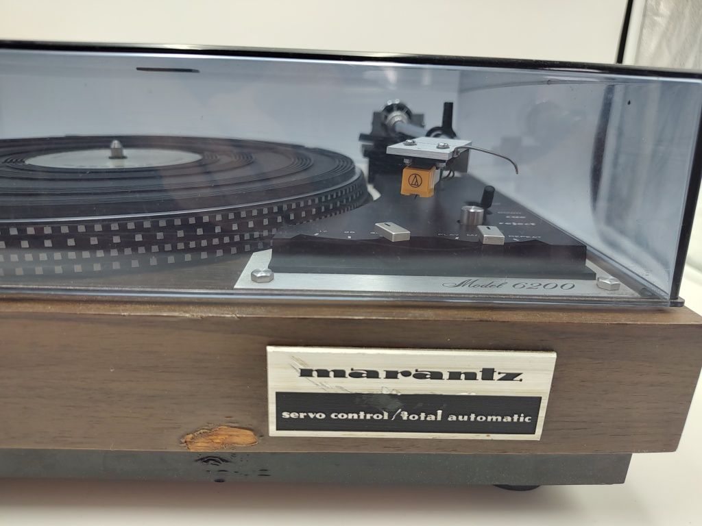 Gramofon Marantz model 6200