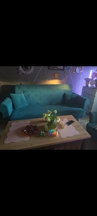 Sofa rozkładana wraz z fotelem