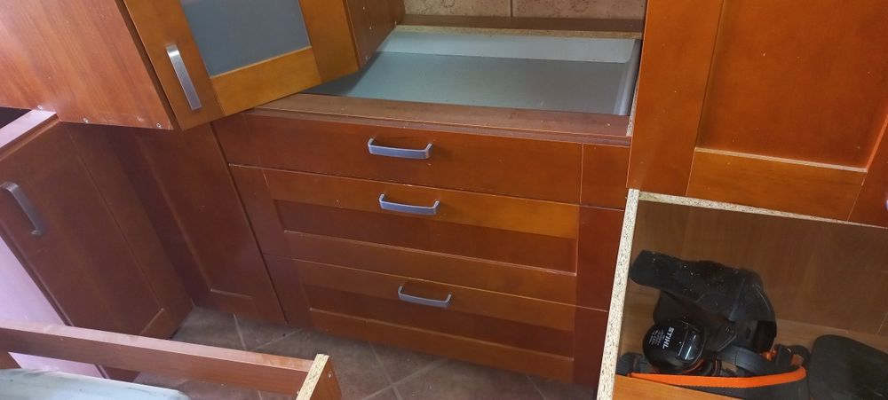 Sprzedam Meble Kuchenne ze sprzetem