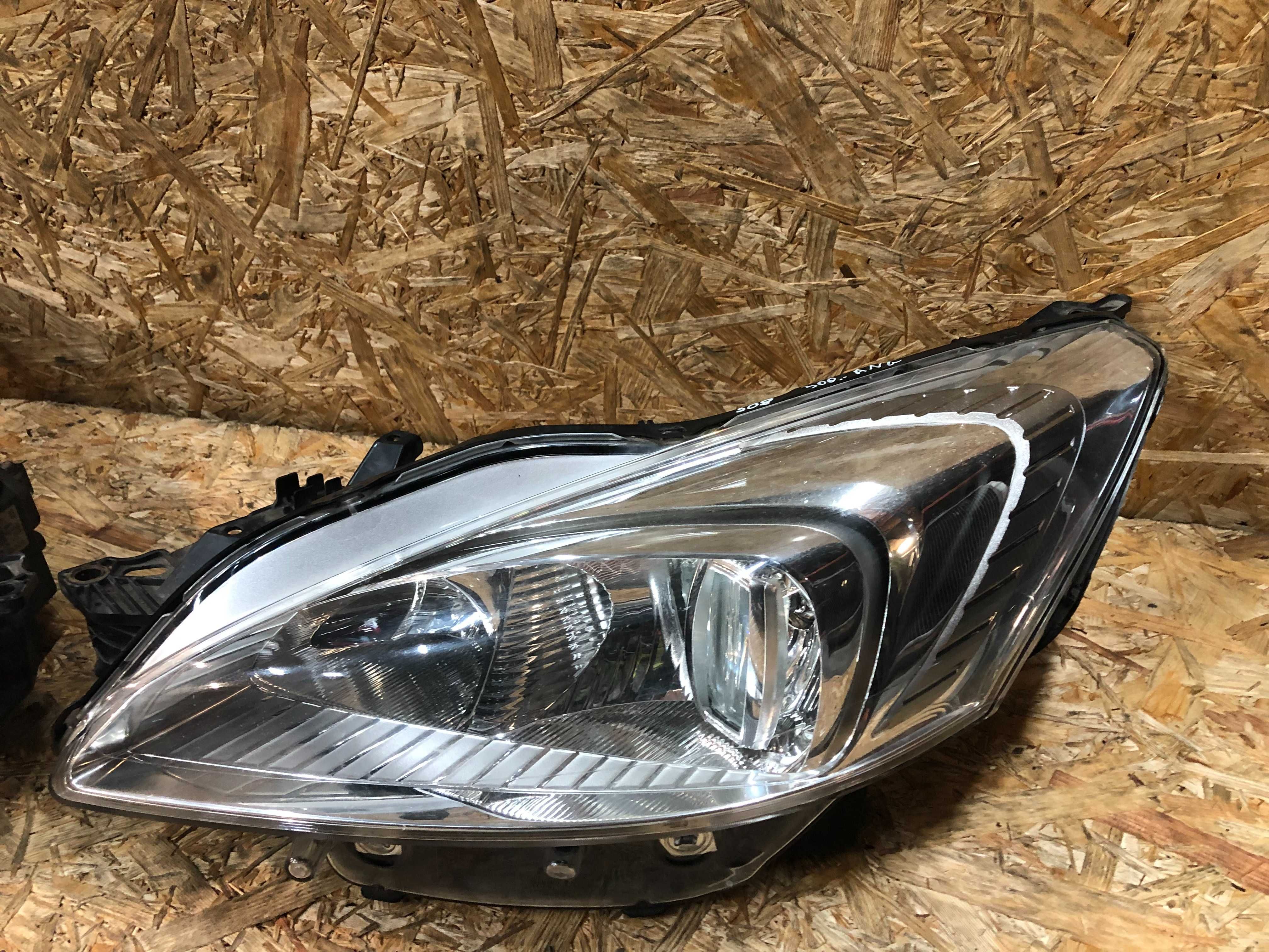 Lampa/reflektor przedni lewy prawy Peugeot 508