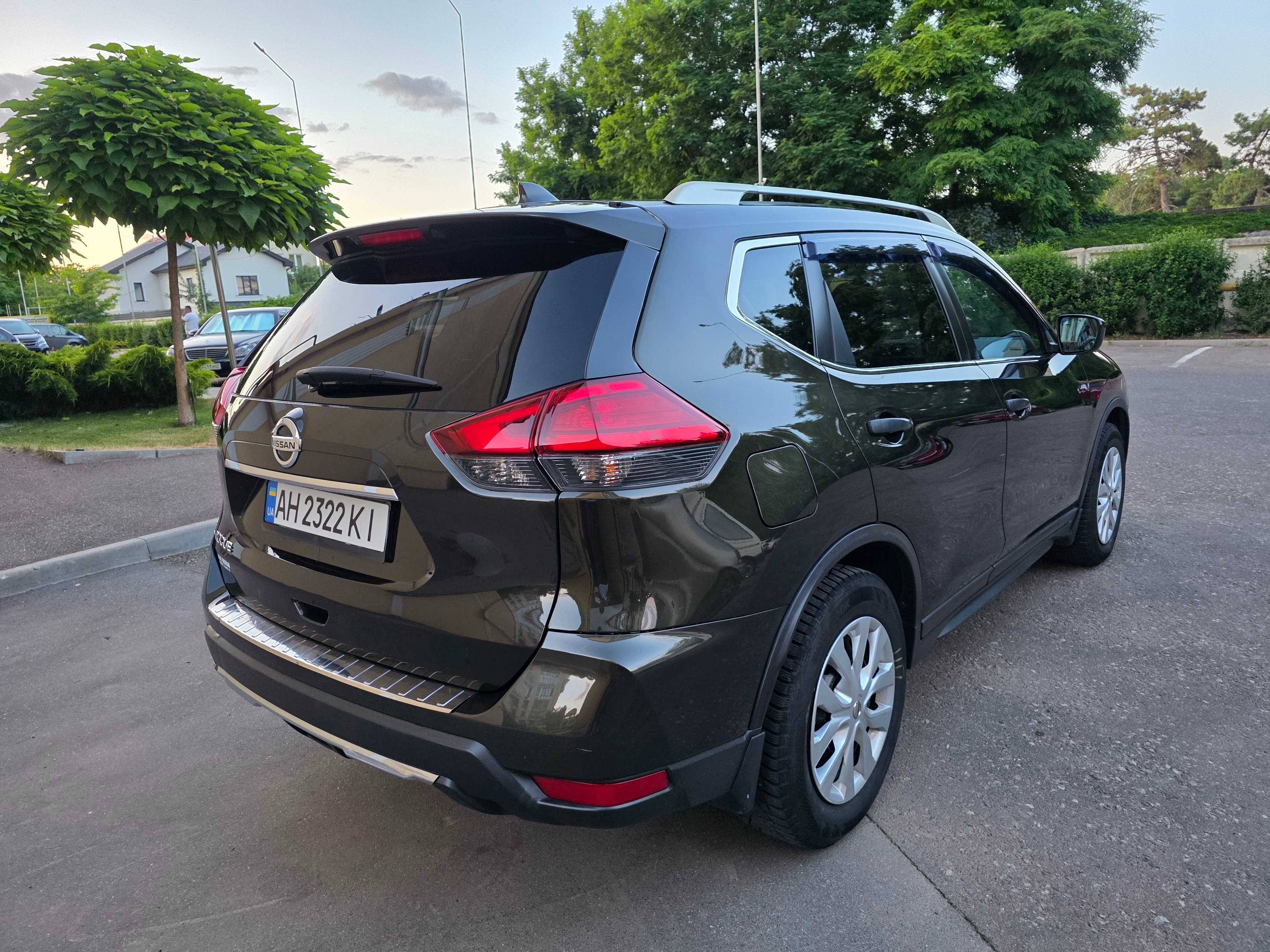 Nissan Rogue 2017, 2.5л передний привод