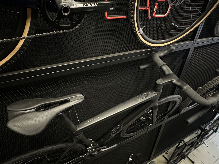 Szosowy rower elektryczny ROSE REVEAL PLUS Ultegra R 8100 Di2 roz.L