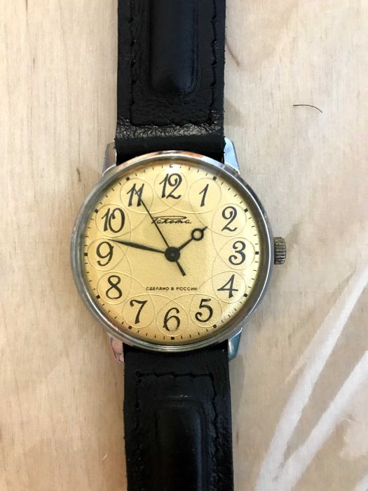 Ручний годинник ракета