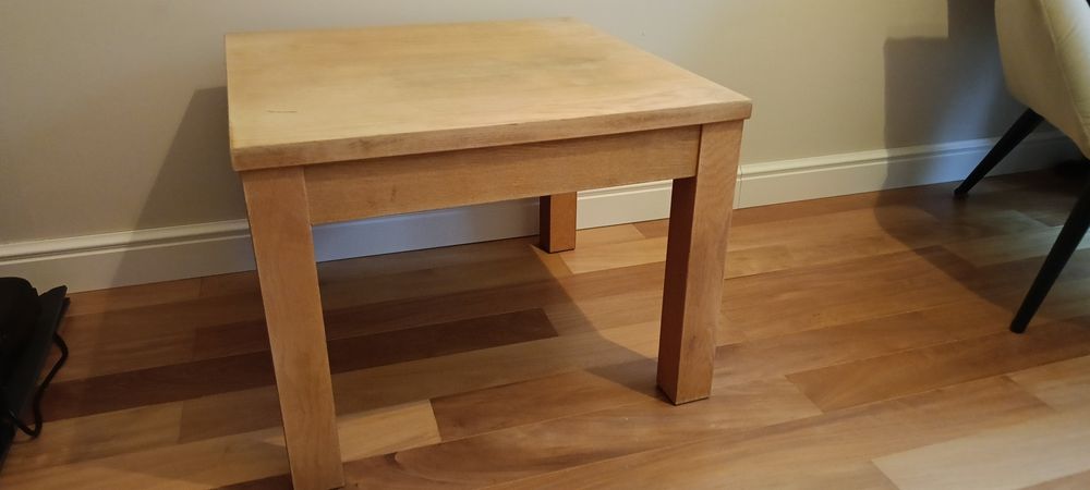 Stolik drewniany