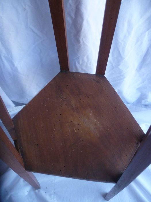 Floreira do ENXOVAL dos anos 50 ou 60 Coluna para flores em madeira