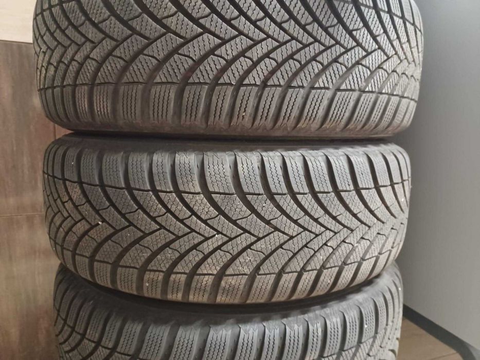 Koła opony felgi kpl Semperit 205/55R16 Skoda Octavia III 3 kołpaki