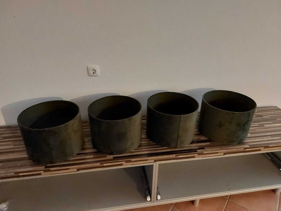 4 novos abajures de veludo e 2 porta-retratos verdes