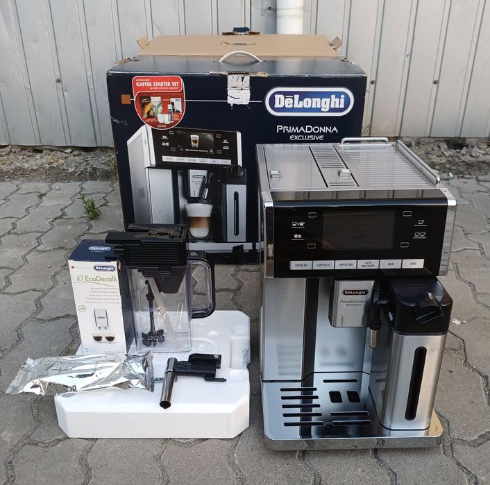Кавомашина кавоварка Delonghi PrimaDonna exclusive ESAM 6900 гарячий ш