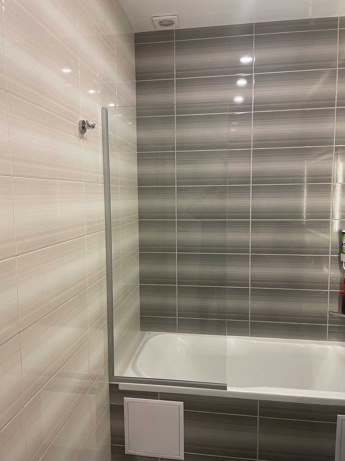 Скляна шторка для ванни, душова перегородка, загартоване скло 8мм