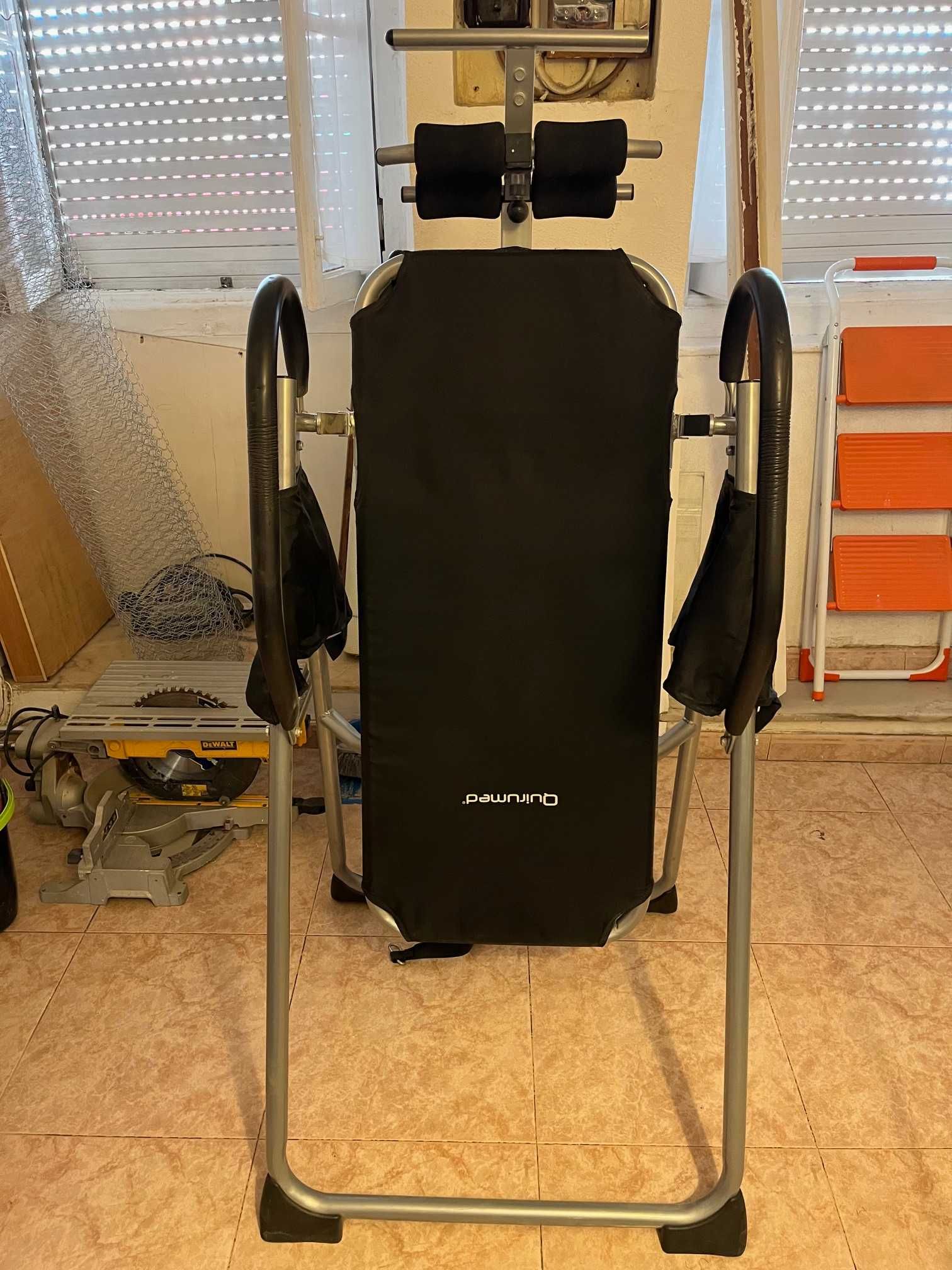 Mesa de inversão preta Quirumed – em ótimo estado