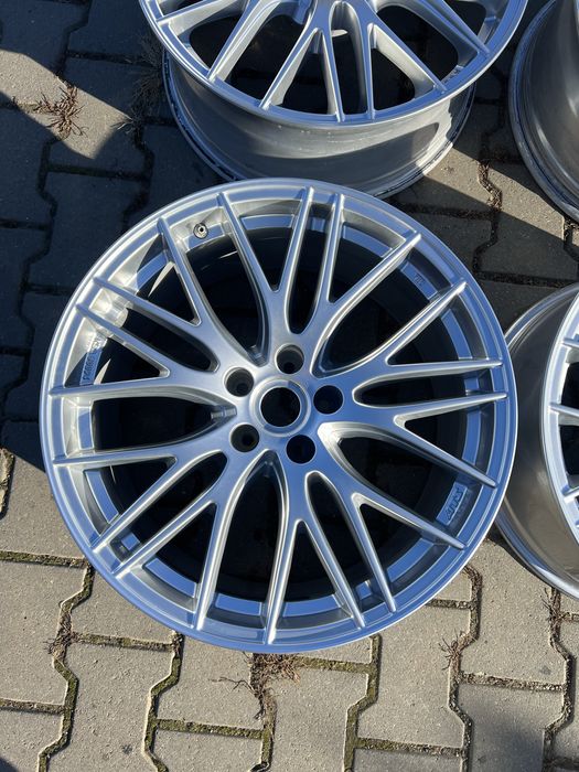 5/112 R19 Диски Porsche Macan / BMW G30 , G14