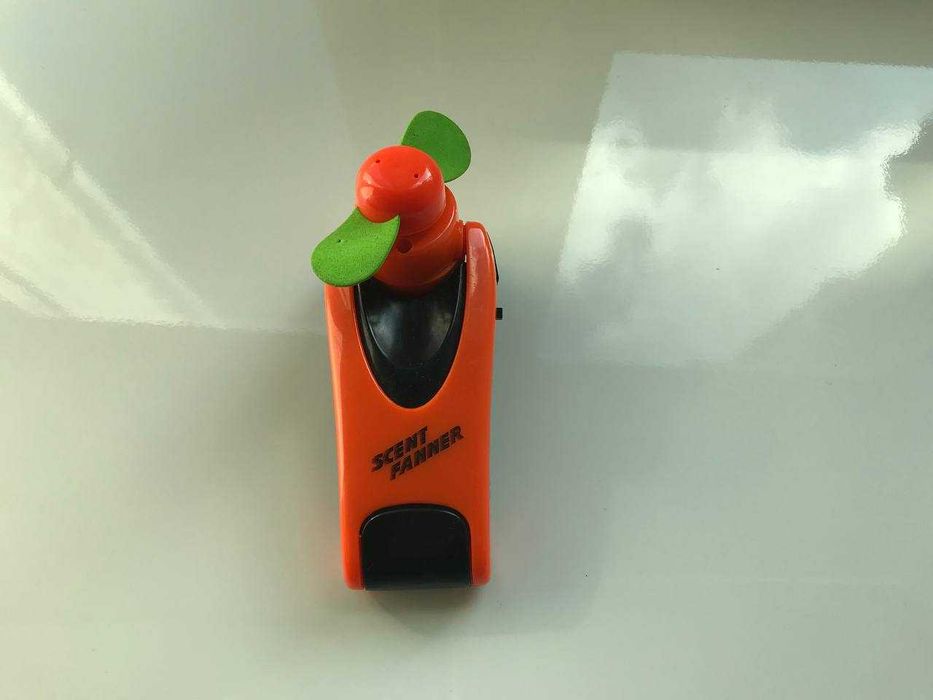 Миниатюрный ручной вентилятор SCENT FANNER