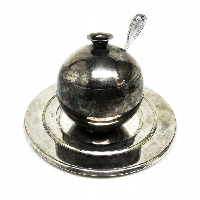 L9H HEFRA cukiernica postmodernizm