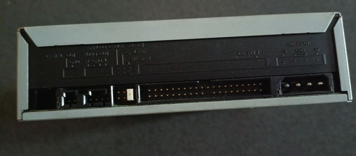 Дисковод PHILLIPS PBDV 1640 G