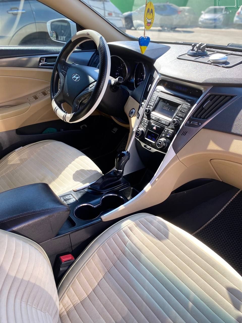 Hyundai sonata yf hybrid