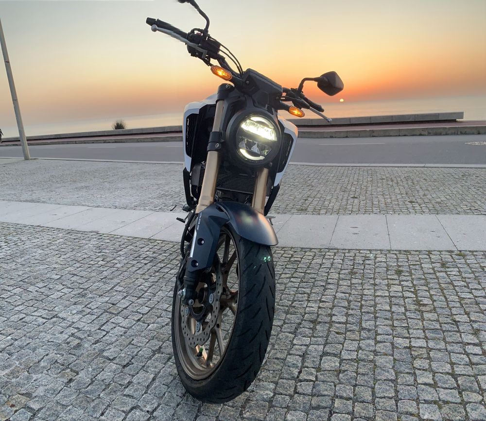 Honda CB125R top
