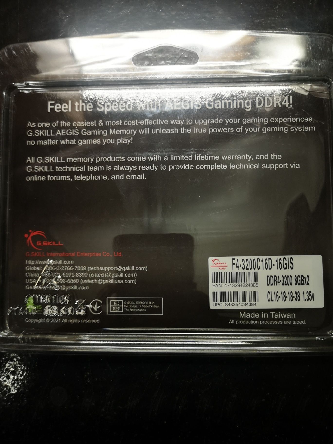 Vendo memórias RAM 16g. DDR 4  3200