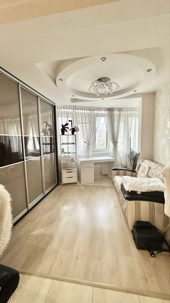 Продам 1к квартиру вул.Урлівська 11/44 Позняки