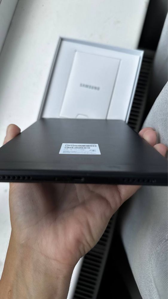 Планшет Samsung sm-t290