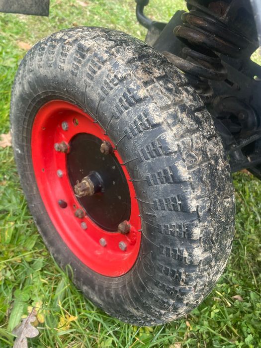 Грузовий Муравей туліца