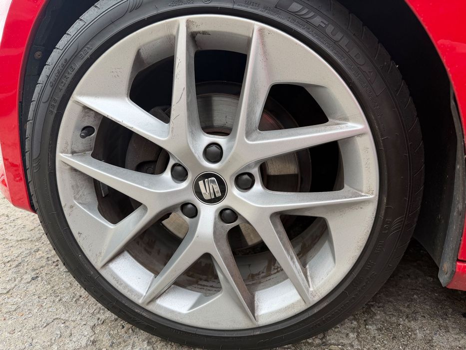 Felgi aluminiowe 18” plus opony letnie - Seat Leon ST