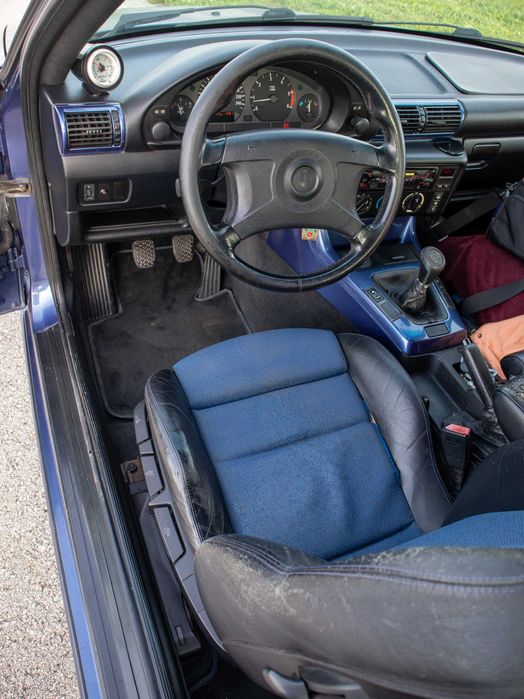 BMW 318tds Compact – Pack M Original – Motor com 216.000 km