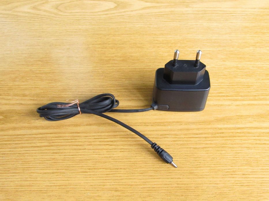 Зарядка Nokia АС-3Е, 5V 350mA, тонкий штекер 2мм