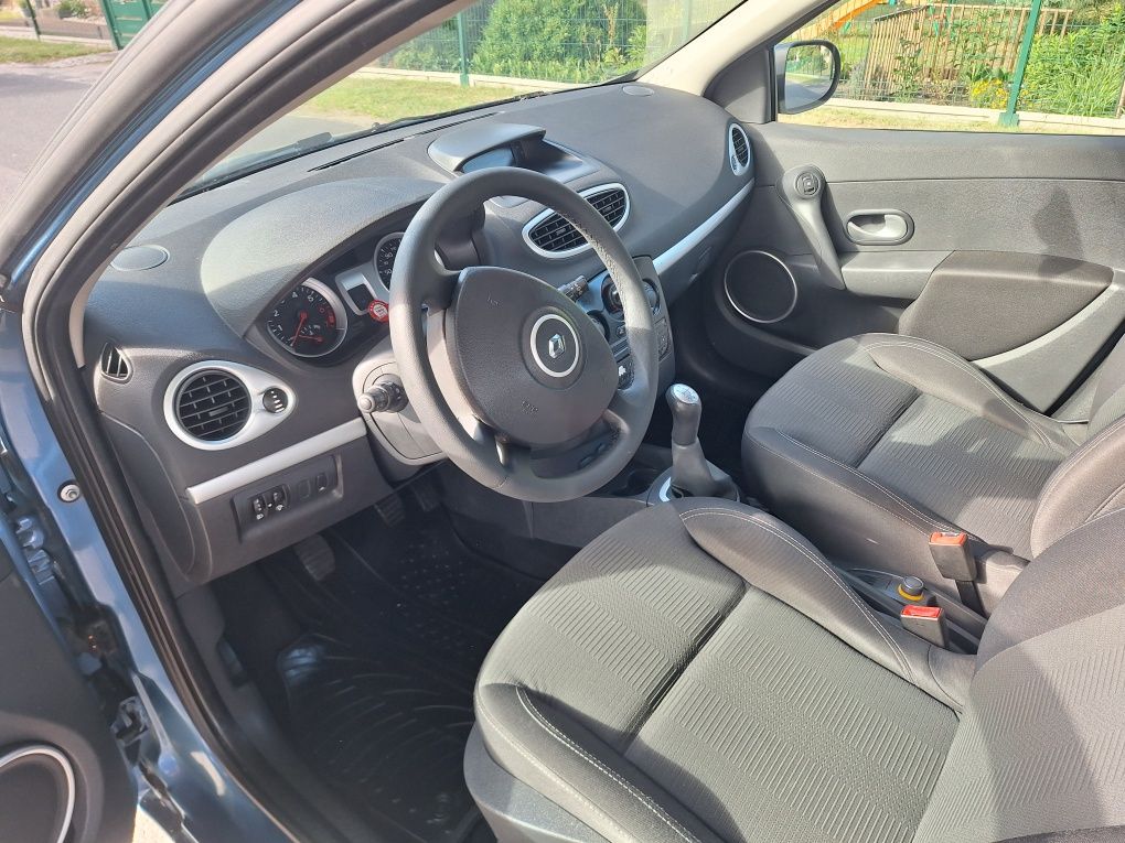 Renault Clio 2010 1.2 75km