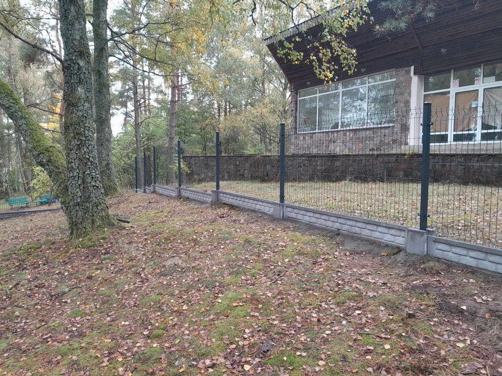 Słupki  ogrodzeniowe oc i PCV,siatki, panele ,montaż