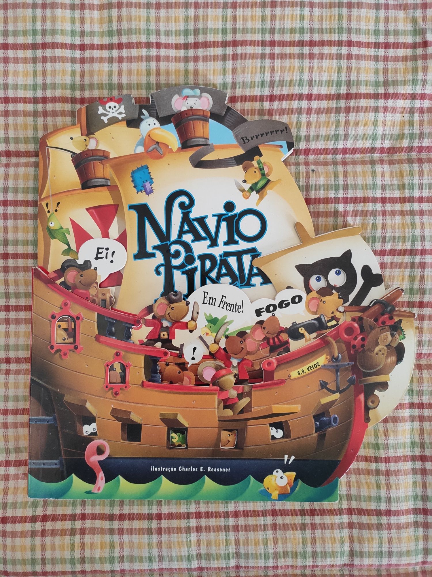 Navio Pirata | Livro Infantil