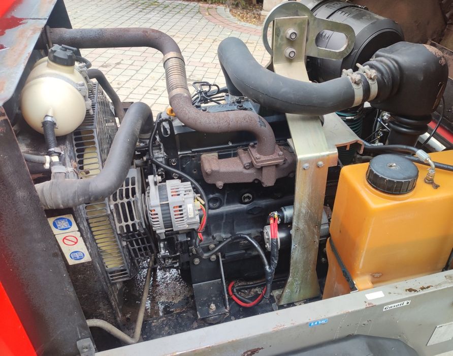 Kompresor Śrubowy Ingersoll 751 Sprężarka Powietrza Kaeser Atlas Copco