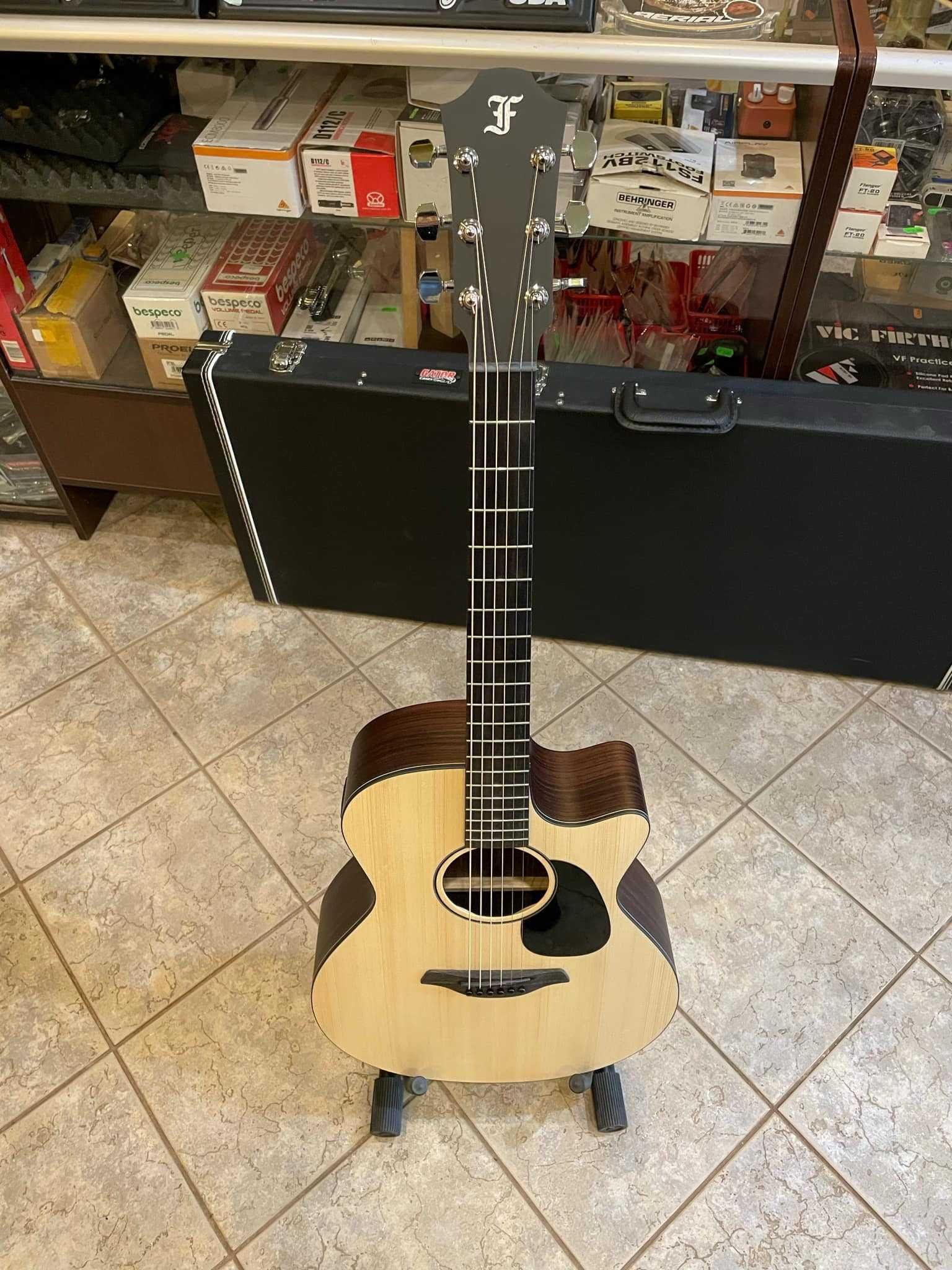 Gitara elektroakustyczna Furch Violet Gc-ER z przystawką LR
Baggs SP